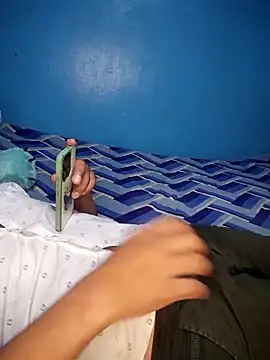 alexchir4 online show from February 3, 6:00 am