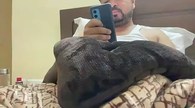 Snapshot of coolboy6566 chatting on February 14, 9:13 am coolboy6566 online show from February 14, 9:13 am