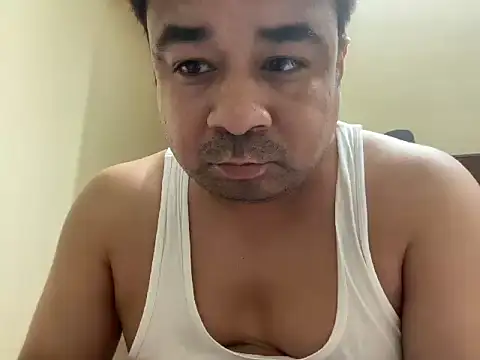 Snapshot of coolboy6566 chatting on February 2, 7:23 pm coolboy6566 online show from February 2, 7:23 pm