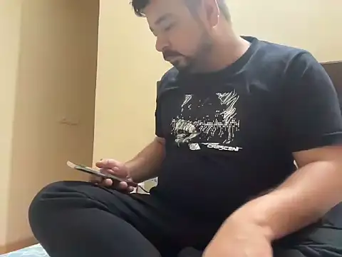 Snapshot of coolboy6566 chatting on February 25, 6:50 pm coolboy6566 online show from February 25, 6:50 pm