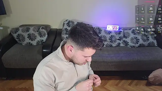 JohnnyStepBro online show from December 13, 7:53 pm