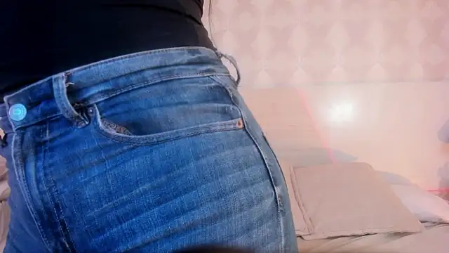 IvannaAnggel online show from January 9, 12:52 pm