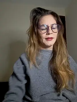 Snapshot of Hanny_24 chatting on December 8, 10:19 am Hanny 24 online show from December 8, 10:19 am