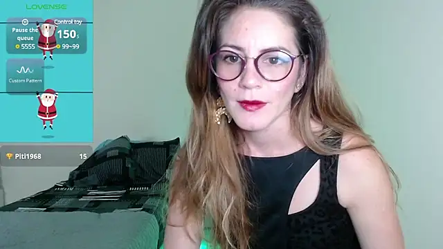 Snapshot of Hanny_24 chatting on December 27, 8:35 am Hanny 24 online show from December 27, 8:35 am