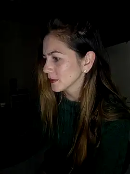 Snapshot of Hanny_24 chatting on February 6, 8:39 am Hanny 24 online show from February 6, 8:39 am