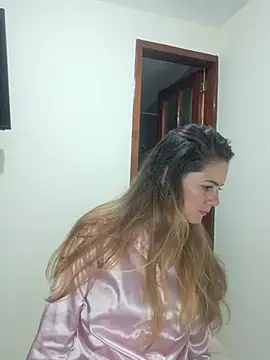 Snapshot of Hanny_24 chatting on February 27, 8:17 am Hanny 24 online show from February 27, 8:17 am