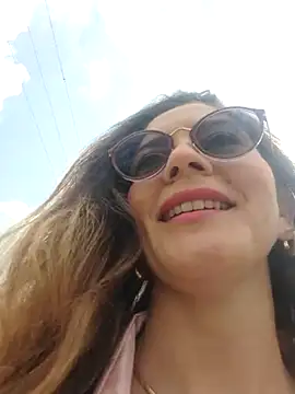 Snapshot of Hanny_24 chatting on March 6, 2:18 pm Hanny 24 online show from March 6, 2:18 pm