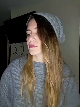 Snapshot of Hanny_24 chatting on March 10, 7:42 am Hanny 24 online show from March 10, 7:42 am