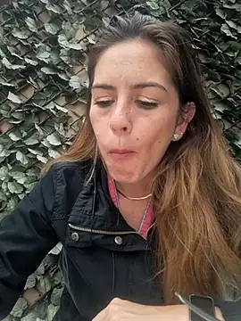 Snapshot of Hanny_24 chatting on March 15, 4:43 pm Hanny 24 online show from March 15, 4:43 pm