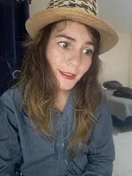 Snapshot of Hanny_24 chatting on September 28, 2:50 am Hanny 24 online show from September 28, 2:50 am