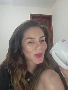 Snapshot of Hanny_24 chatting on October 15, 3:17 am Hanny 24 online show from October 15, 3:17 am