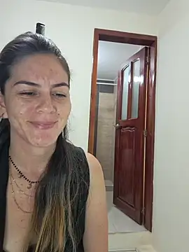 Snapshot of Hanny_24 chatting on November 9, 3:16 am Hanny 24 online show from November 9, 3:16 am