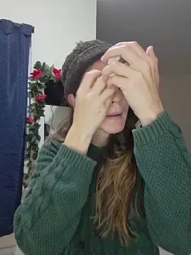 Snapshot of Hanny_24 chatting on December 2, 11:15 am Hanny 24 online show from December 2, 11:15 am