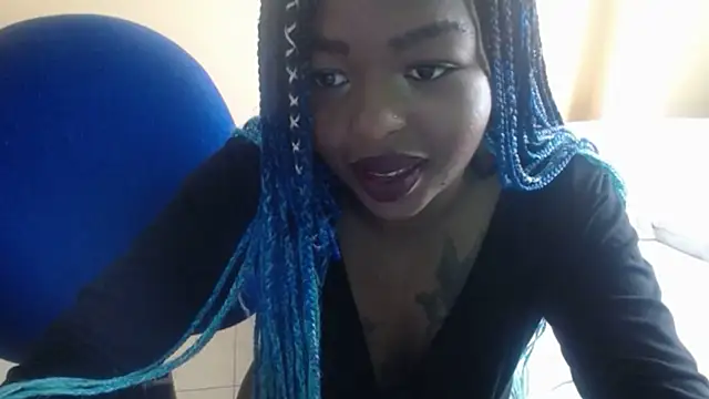  Zooee online show from February 5, 1:44 pm