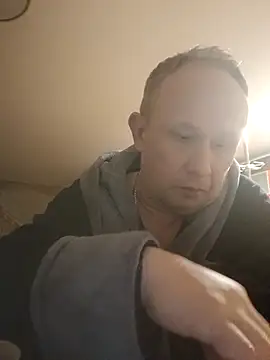 Snapshot of X46x chatting on October 13, 4:01 am X46x online show from October 13, 4:01 am