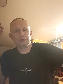 Snapshot of X46x chatting on December 19, 5:14 am X46x online show from December 19, 5:14 am