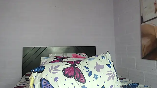 Snapshot of tami_vega chatting on February 20, 2:02 pm tami vega online show from February 20, 2:02 pm