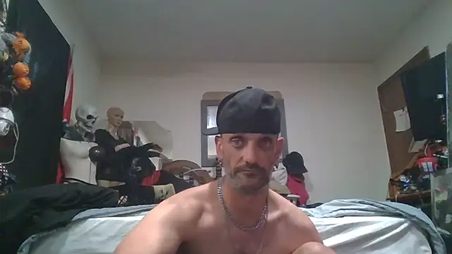 Snapshot of slinginbigD chatting on July 15, 1:27 pm slinginbigD online show from July 15, 1:27 pm