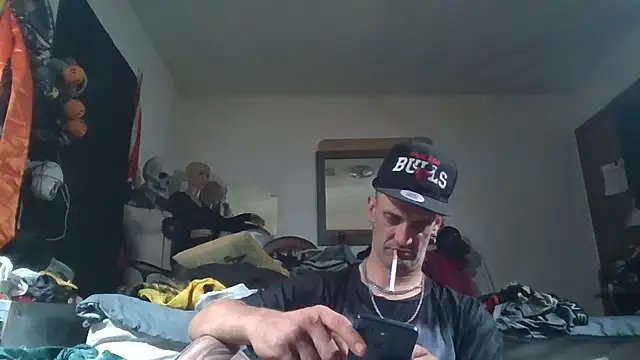 Snapshot of slinginbigD chatting on July 18, 5:55 am slinginbigD online show from July 18, 5:55 am