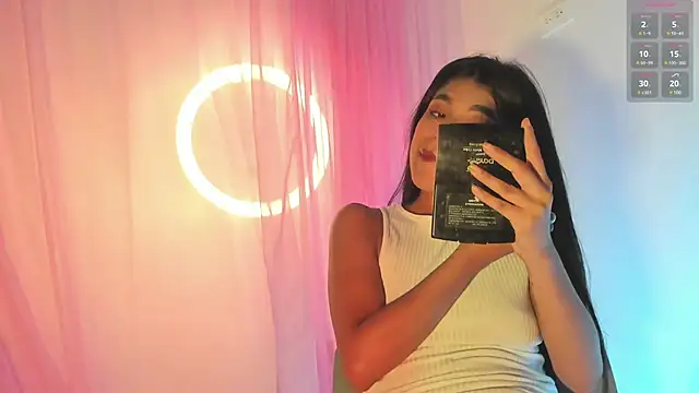 Snapshot of Monica_lopez chatting on February 5, 7:31 pm Monica lopez online show from February 5, 7:31 pm
