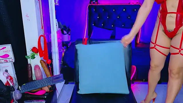 lady big ass nasty online show from June 4, 10:32 am