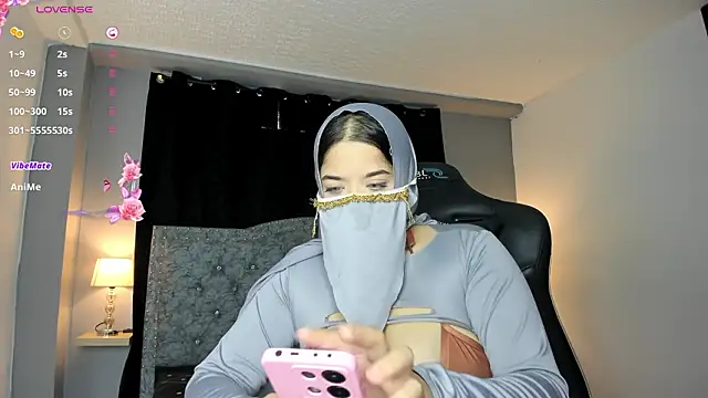 janna isa online show from February 27, 8:53 pm