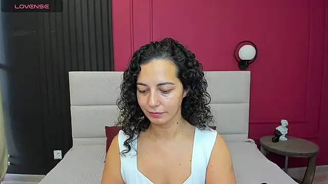 Snapshot of Linda_Insatiable chatting on September 26, 1:20 am Linda Insatiable online show from September 26, 1:20 am