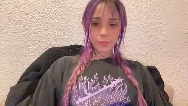 Snapshot of loletabb chatting on September 11, 11:21 am loletabb online show from September 11, 11:21 am