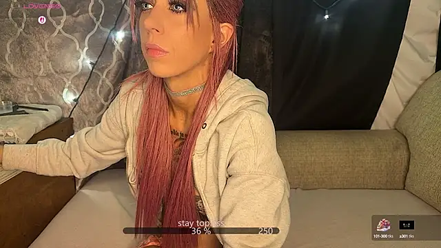 Snapshot of VeronicaRonnieTaylor chatting on October 6, 9:51 am VeronicaRonnieTaylor online show from October 6, 9:51 am