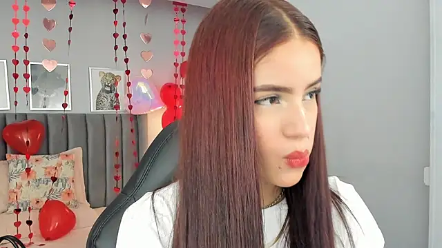 Madie  collins online show from February 11, 11:21 am