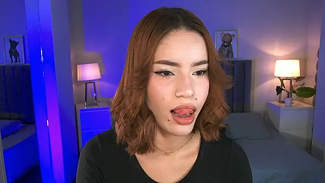 Madie  collins online show from July 8, 11:48 am