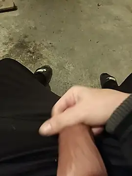 Snapshot of casper0303 chatting on December 7, 11:56 pm casper0303 online show from December 7, 11:56 pm