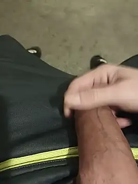 Snapshot of casper0303 chatting on February 15, 10:55 am casper0303 online show from February 15, 10:55 am