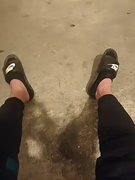 Snapshot of casper0303 chatting on February 20, 8:14 pm casper0303 online show from February 20, 8:14 pm