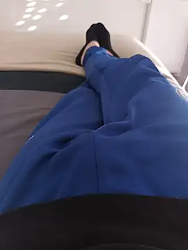 Snapshot of casper0303 chatting on March 19, 7:40 am casper0303 online show from March 19, 7:40 am