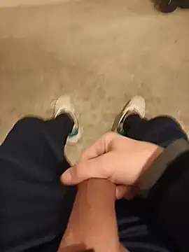 Snapshot of casper0303 chatting on March 21, 4:40 pm casper0303 online show from March 21, 4:40 pm