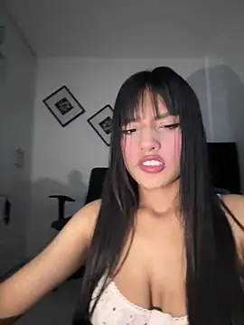 Snapshot of Dulceeany chatting on October 27, 2:26 am Dulceeany online show from October 27, 2:26 am