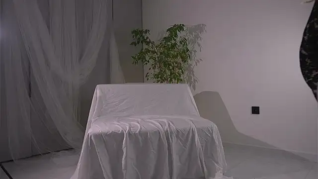 lorrie love story online show from November 22, 9:52 am