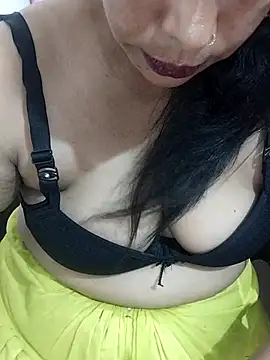 Urmila bhabhii online show from August 3, 8:35 am