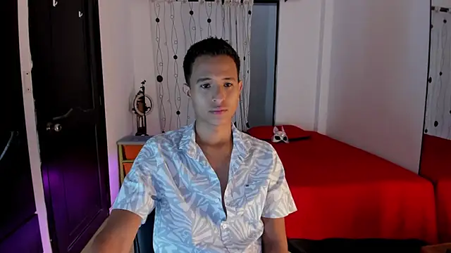 Snapshot of alessandro_wizard chatting on February 26, 7:49 pm alessandro wizard online show from February 26, 7:49 pm