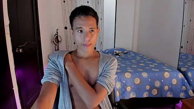 Snapshot of alessandro_wizard chatting on March 3, 5:39 pm alessandro wizard online show from March 3, 5:39 pm