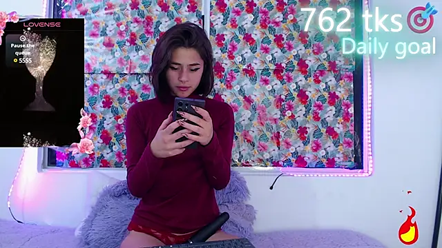 -Gwen- online show from January 17, 5:11 am