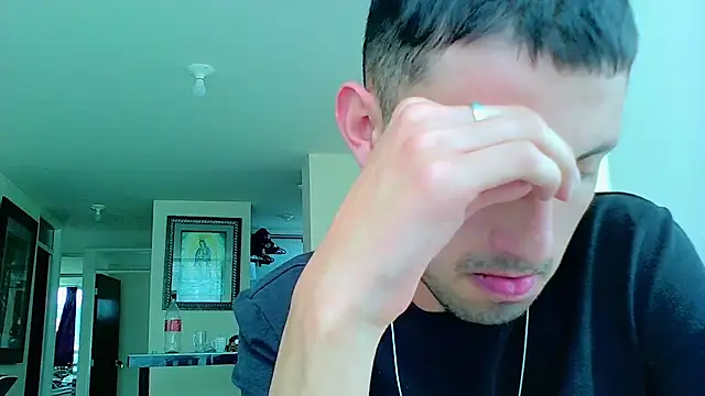 Snapshot of Dylan_west chatting on October 26, 4:46 pm Dylan west online show from October 26, 4:46 pm