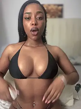 Snapshot of BhadBhad_Kitty chatting on September 16, 9:32 am BhadBhad Kitty online show from September 16, 9:32 am