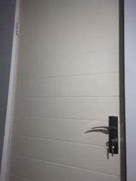 Snapshot of BhadBhad_Kitty chatting on November 27, 6:04 am BhadBhad Kitty online show from November 27, 6:04 am