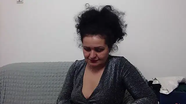 Snapshot of MilfValerie chatting on January 30, 4:55 pm MilfValerie online show from January 30, 4:55 pm