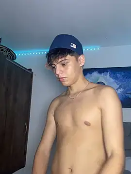 Snapshot of _walker007 chatting on March 19, 8:23 am walker007 online show from March 19, 8:23 am