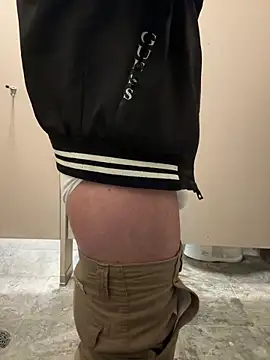 Snapshot of ganosex chatting on February 18, 9:21 am ganosex online show from February 18, 9:21 am