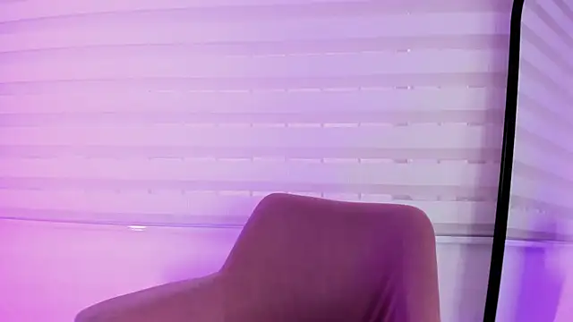 ariana rosse   online show from January 13, 7:31 pm