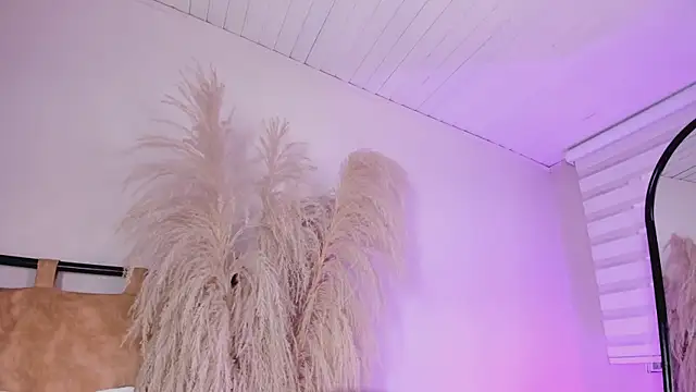 ariana rosse   online show from January 21, 12:39 pm